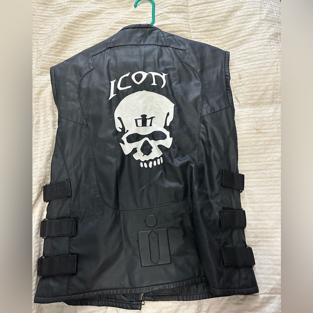 Ikon biker vest